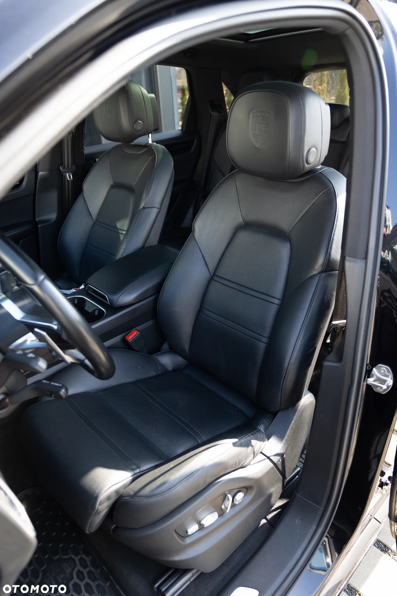 Porsche Cayenne S - 30
