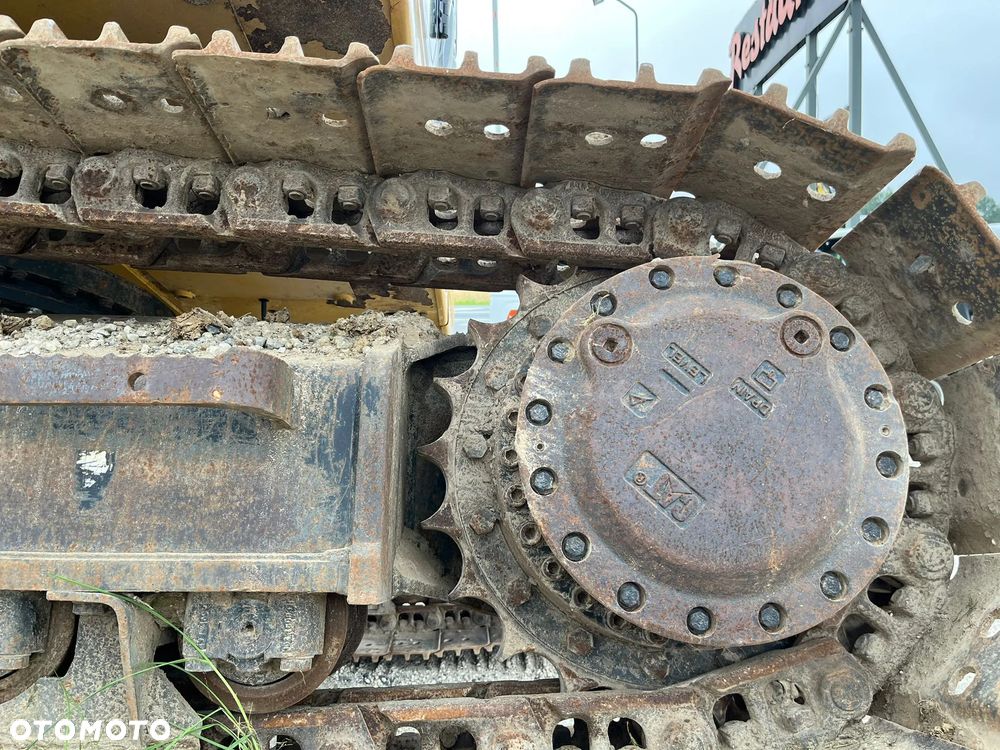 Caterpillar 325FLCR - 38
