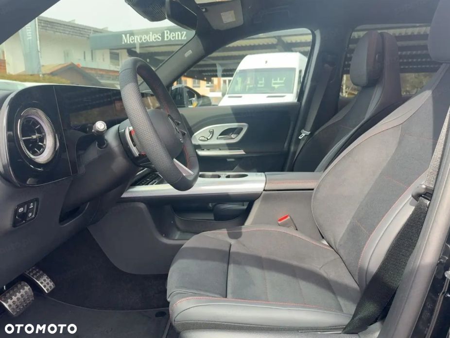 Mercedes-Benz GLB 200 mHEV 8G-eDCT - 8