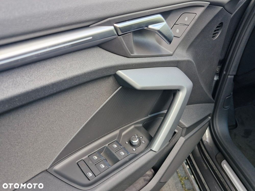 Audi A3 Sportback - 12