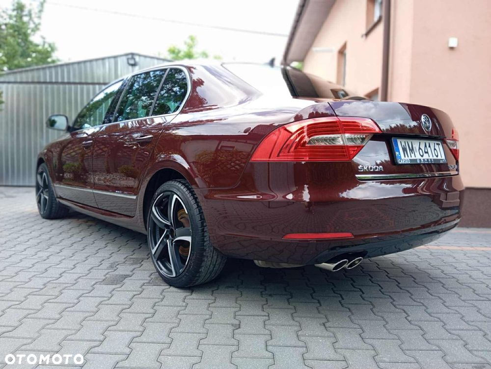 Skoda Superb 1.8 TSI Business DSG - 2