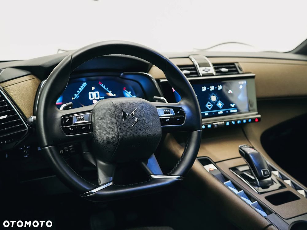 DS Automobiles DS 7 Crossback - 17
