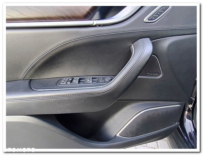 Maserati Levante Q4 Executive - 25