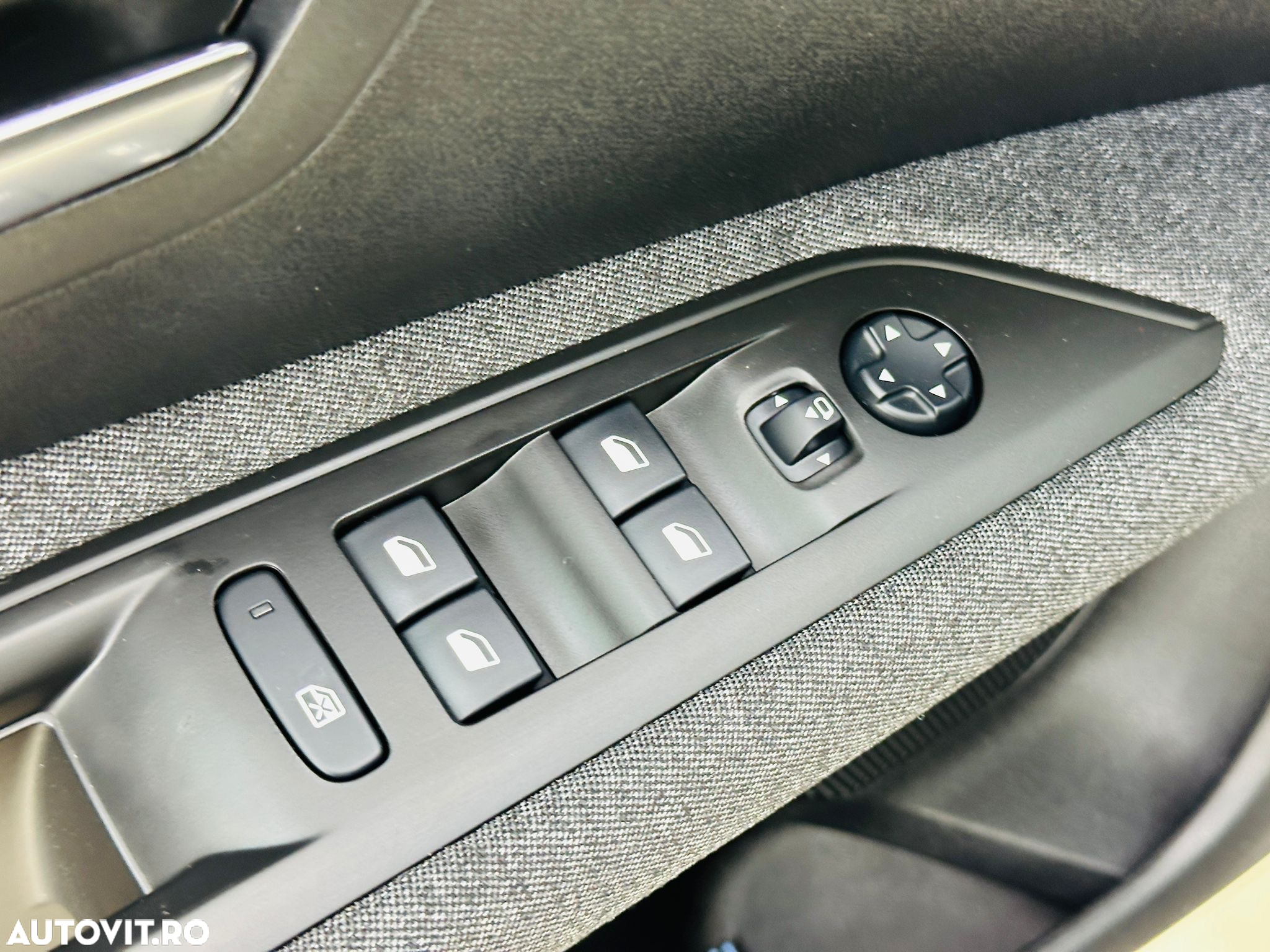 Peugeot 3008 - 16