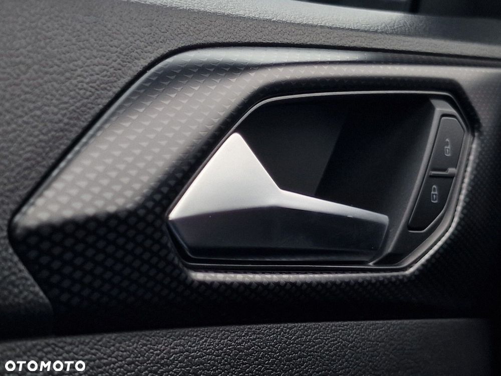 Volkswagen T-Cross 1.5 TSI ACT Life DSG - 23