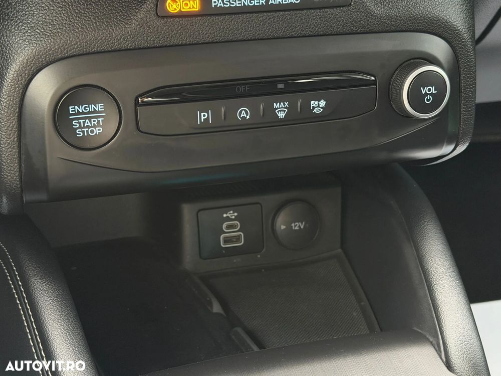 Ford Focus 1.5 EcoBlue Start-Stopp-System Aut. TITANIUM - 19