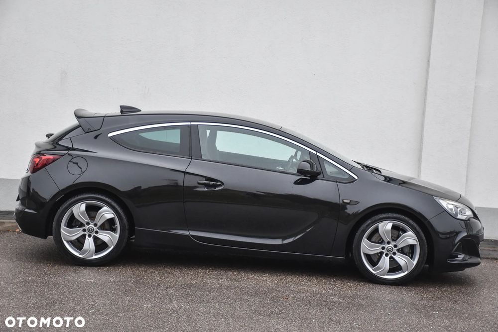 Opel Astra OPC Start/Stop - 16