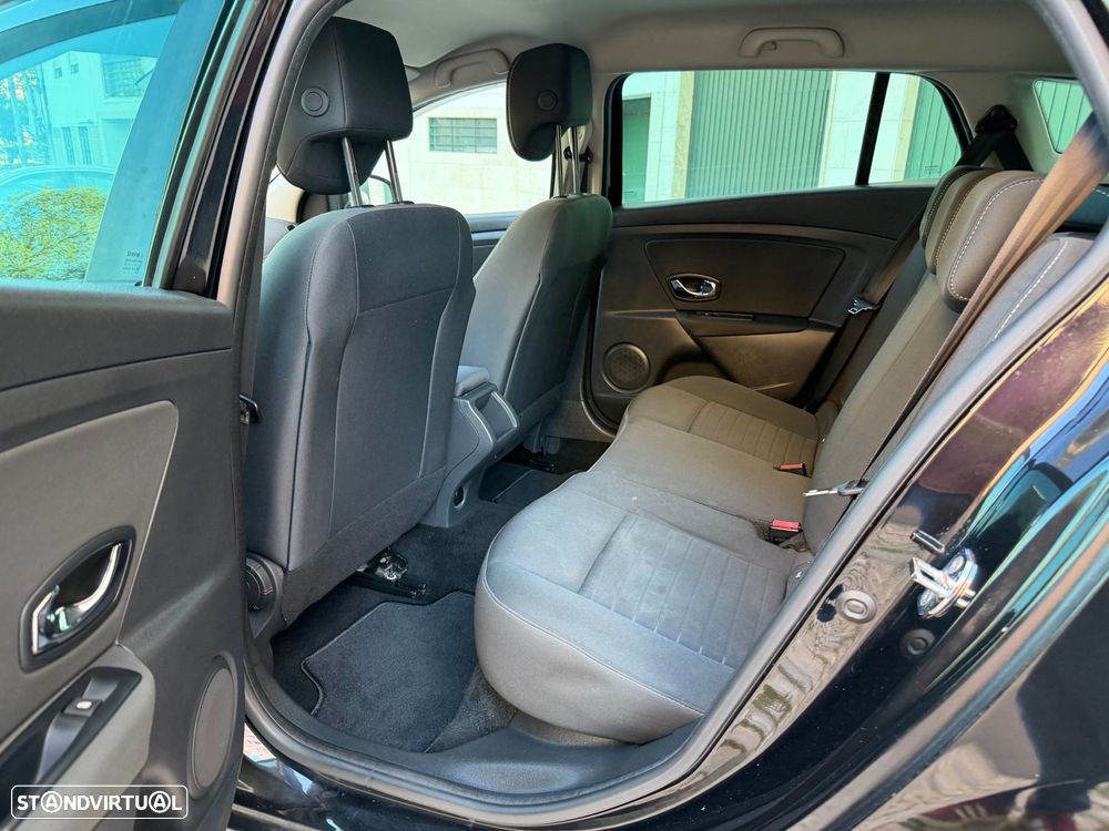 Renault Mégane Sport Tourer 1.5 dCi Dynamique S SS - 23