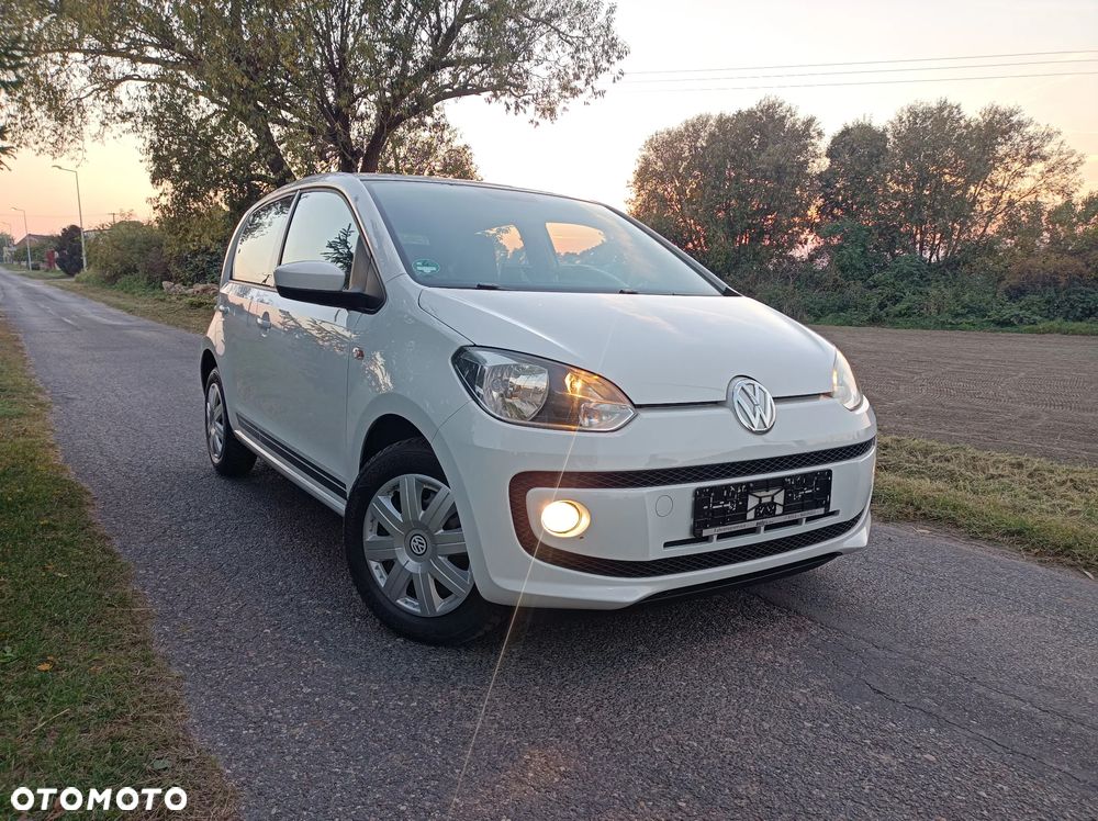 Volkswagen Up 2016 photo 2