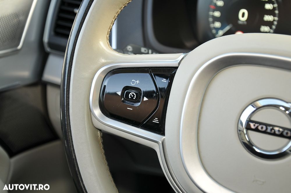 Volvo XC 90 D5 AWD Inscription - 11