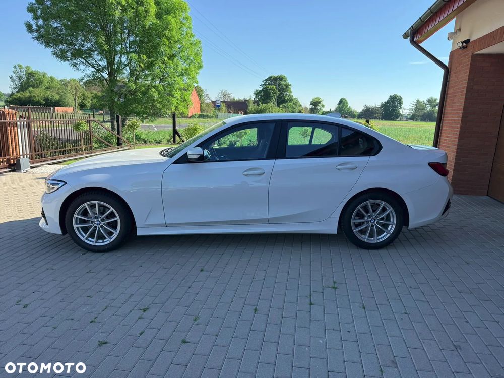 BMW Seria 3 318i Advantage - 4