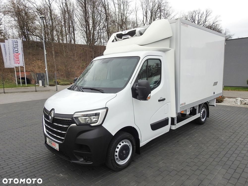 Renault MASTER  CHŁODNIA KONTENER 0*C LEDY KLIMATYZACJA  145KM - 7