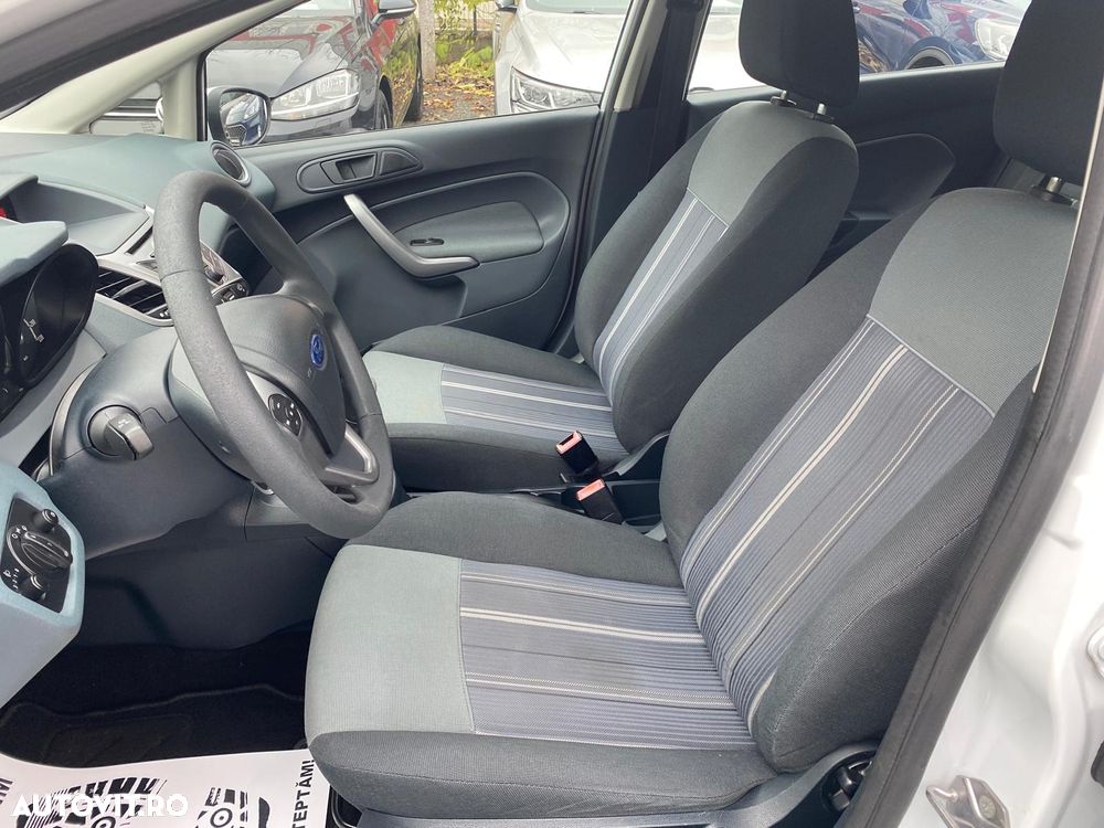 Ford Fiesta 1.25i Ambiente - 17