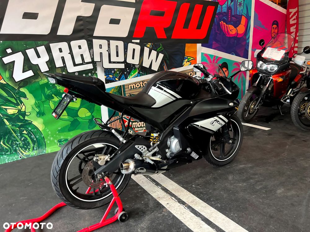 Yamaha YZF - 11