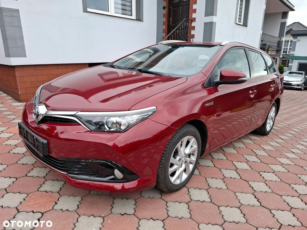Toyota Auris - 1