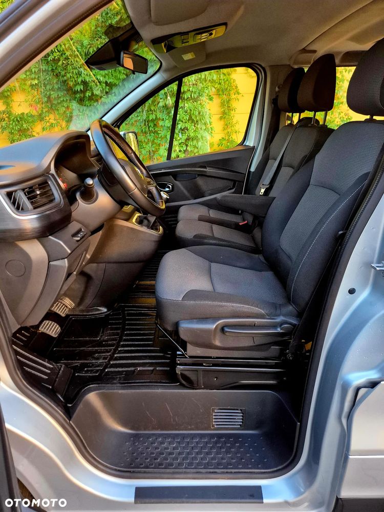 Renault Trafic 2.0 dCi - 22