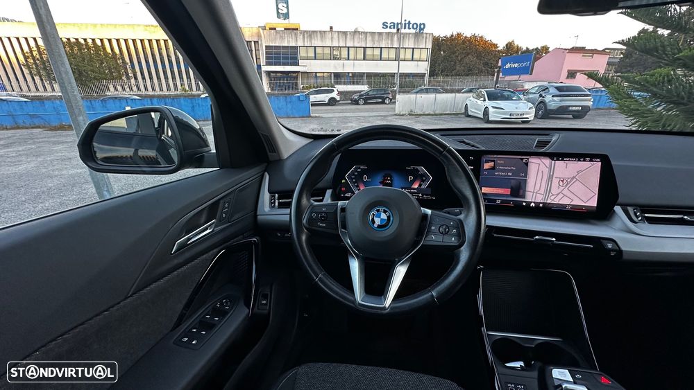 BMW X1 xDrive25e - 27