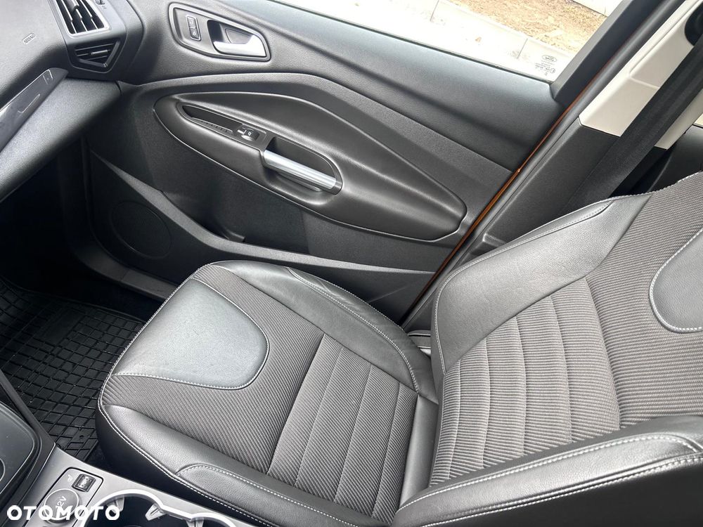 Ford Kuga 2.0 TDCi 4WD Titanium - 16