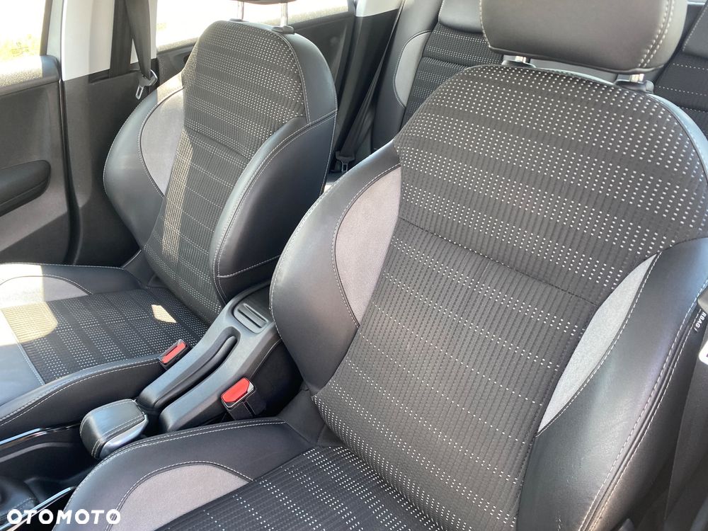 Peugeot 2008 BlueHDi 100 STOP & START Allure - 19