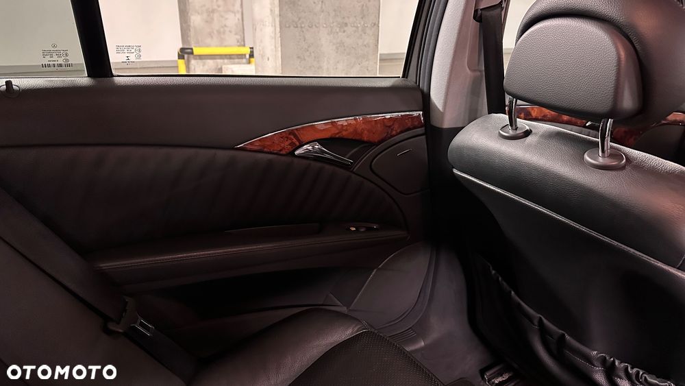 Mercedes-Benz Klasa E - 17