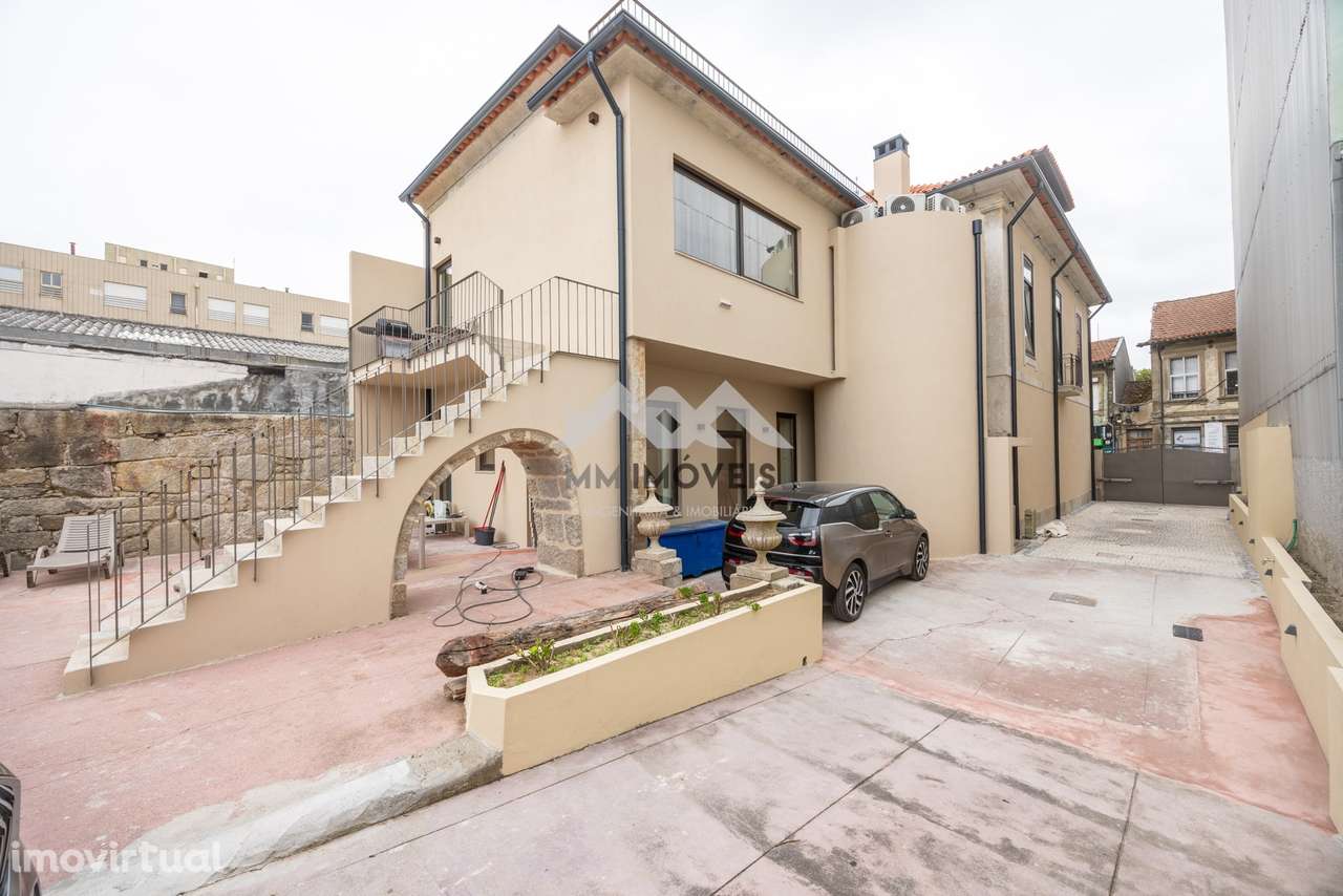 Prédio | Matosinhos - São Mamede de Infesta | Logradouro | Jardim | Ca - Grande imagem: 2/39