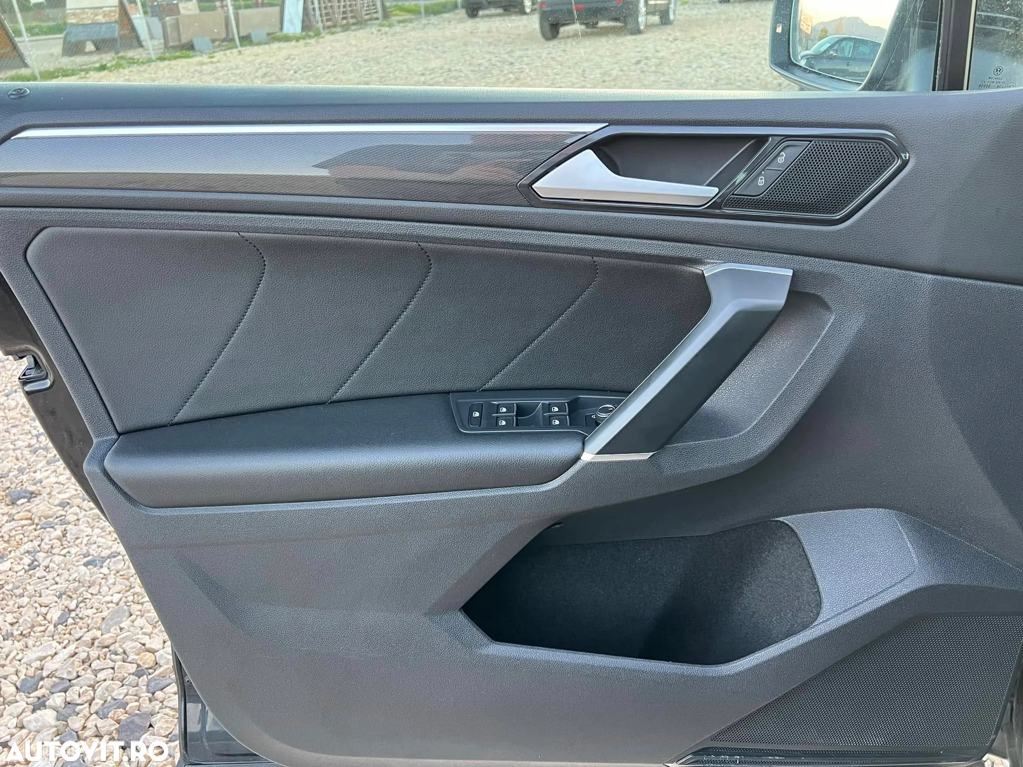 Volkswagen Tiguan 2.0 TDI 4Mot DSG Highline - 23