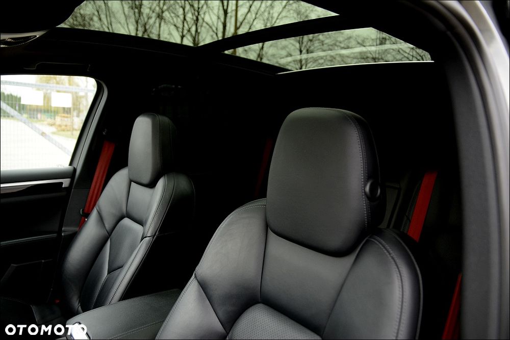 Porsche Cayenne S Platinum Edition - 18
