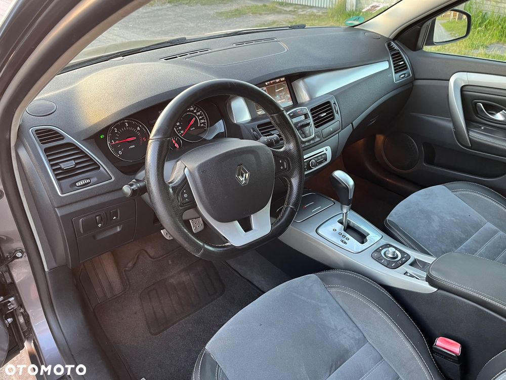 Renault Laguna dCi 175 FAP GT - 15