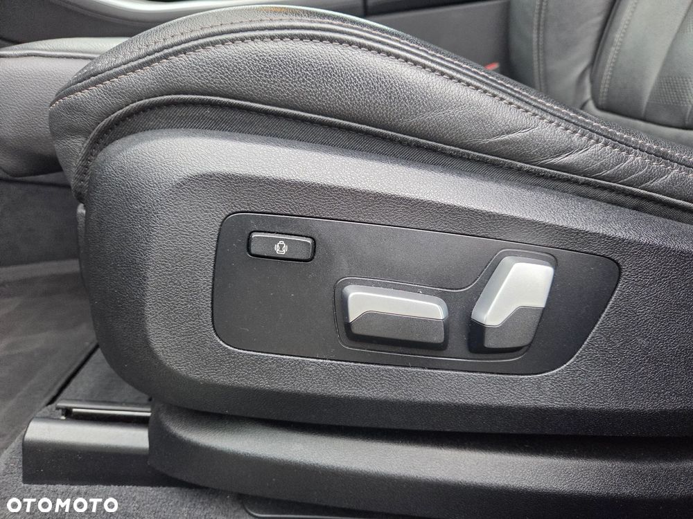 BMW X5 xDrive25d - 29