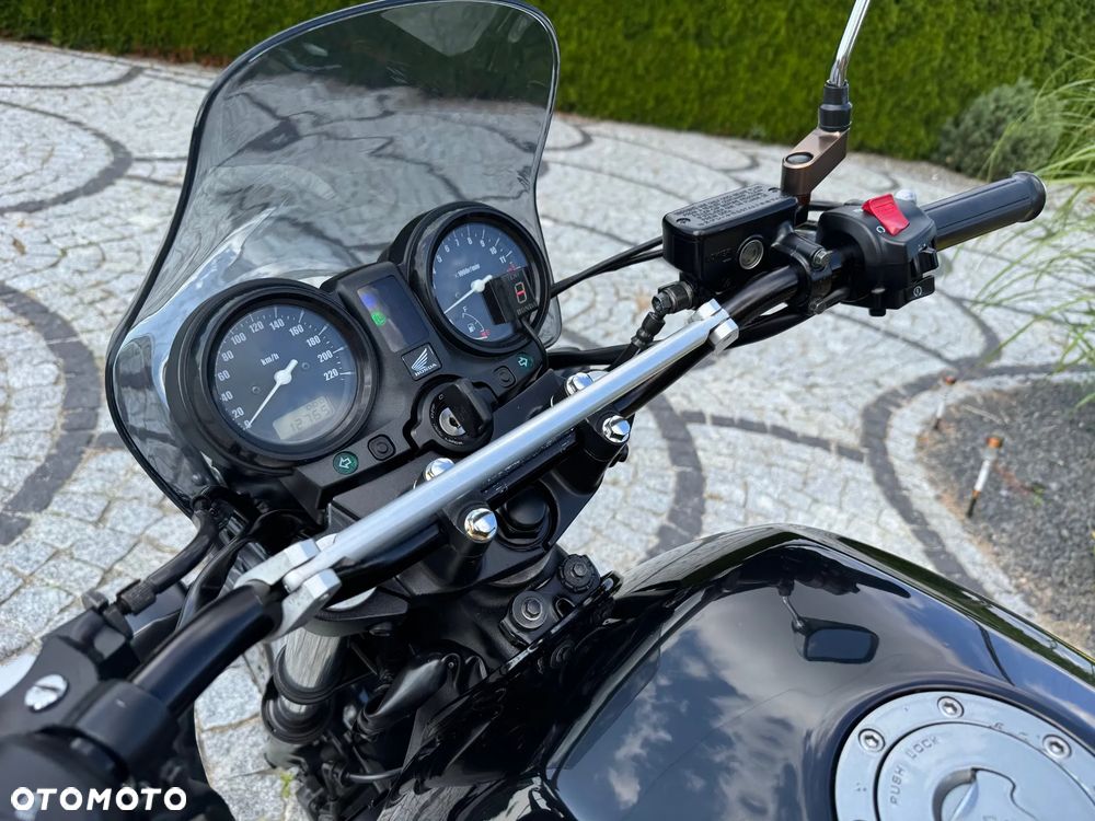 Honda CBF - 27
