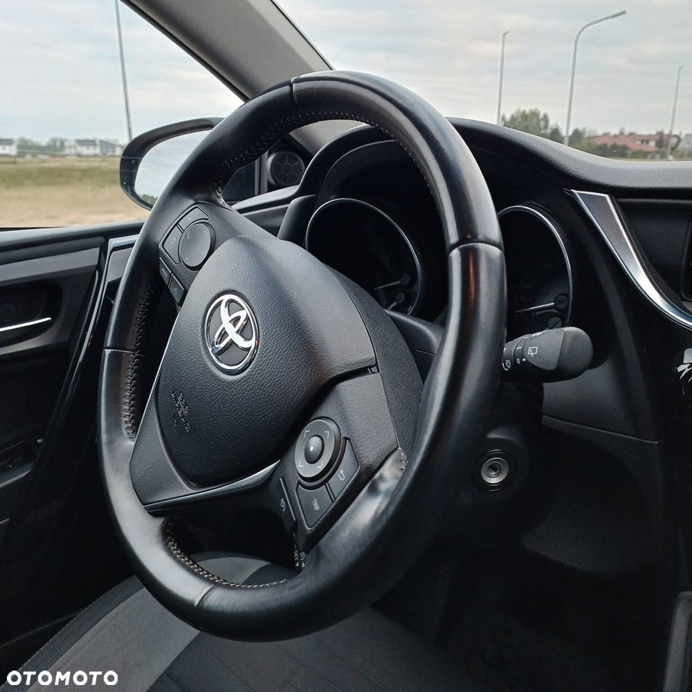 Toyota Auris 1.33 VVT-i Premium Comfort - 10