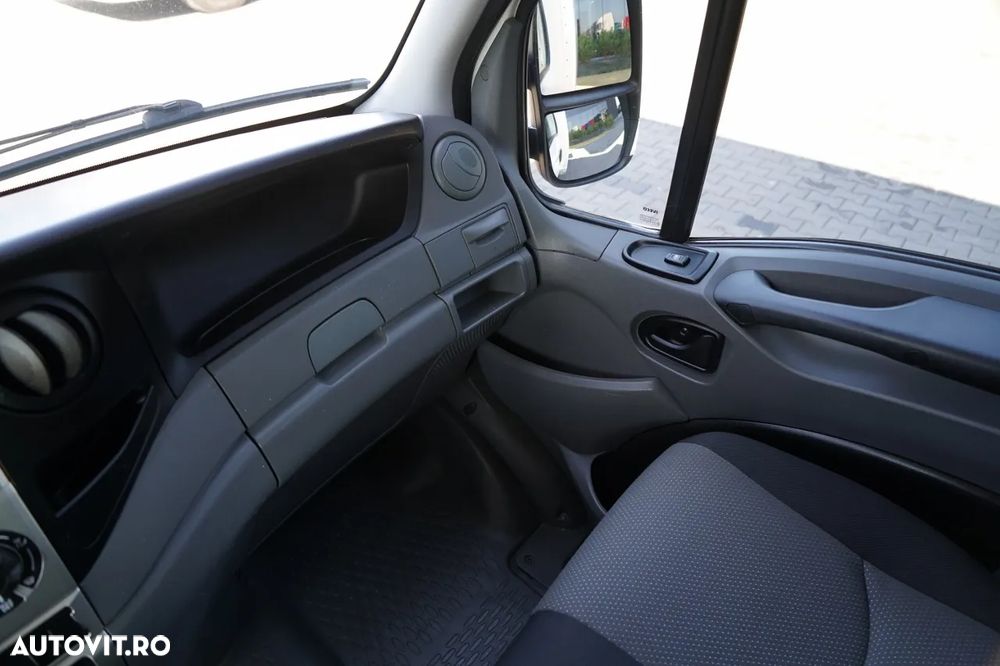 Iveco DAILY 35-130 / 4.2 M CONTAINER / LIFT / TWIN GVWR: 3500 KG / IMPORTAT - 31