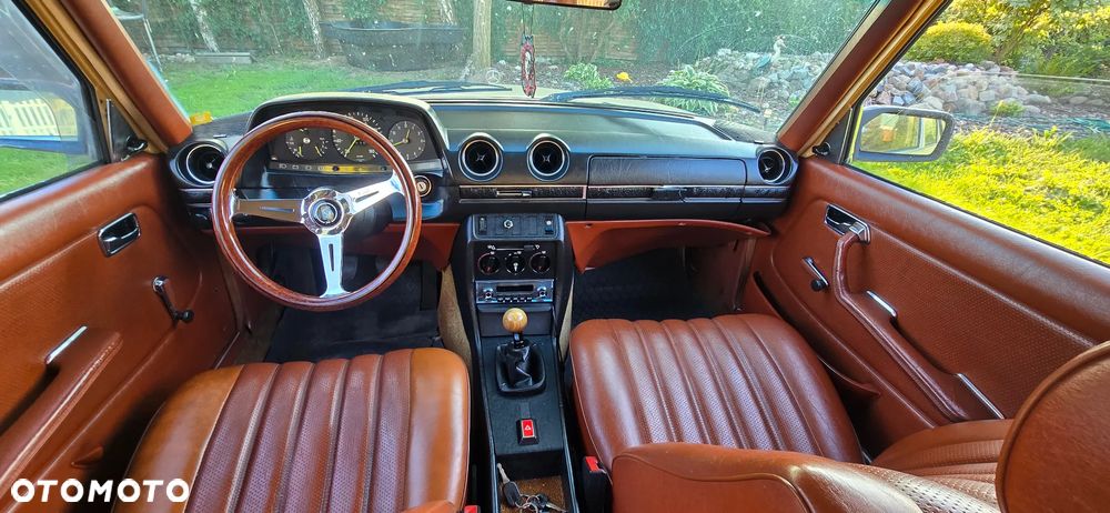 Mercedes-Benz W123 - 10