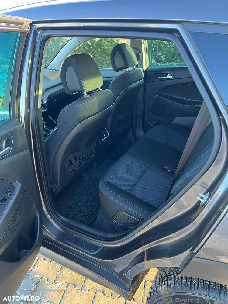 Hyundai Tucson blue 1.7 CRDi 2WD DCT Style - 8