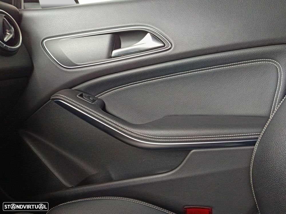 Mercedes-Benz CLA 180 - 27