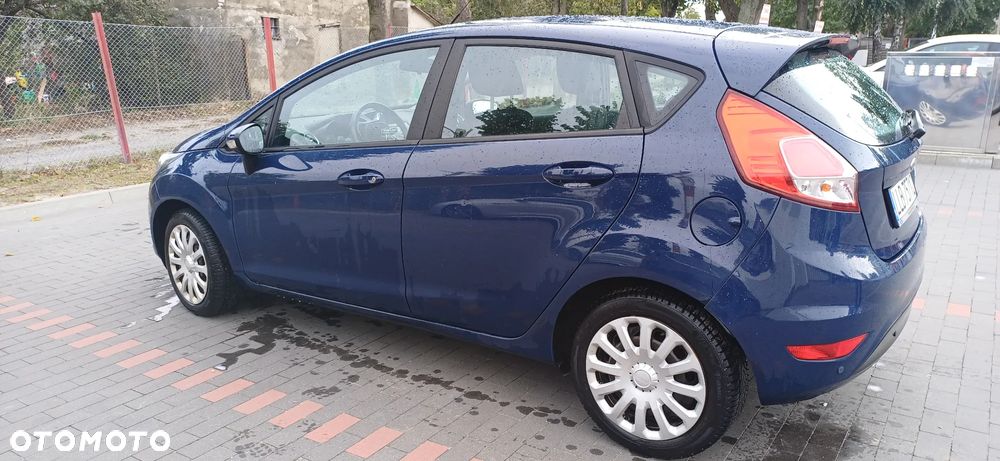 Ford Fiesta 1.5 TDCi Ambiente - 2