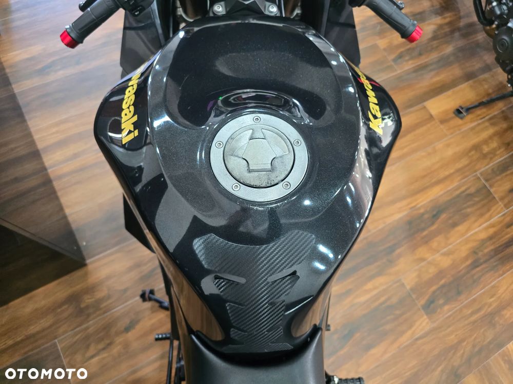 Kawasaki ZXR - 14