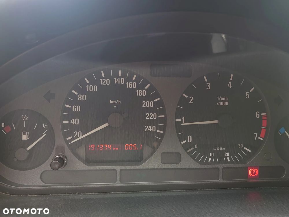 BMW Seria 3 - 18