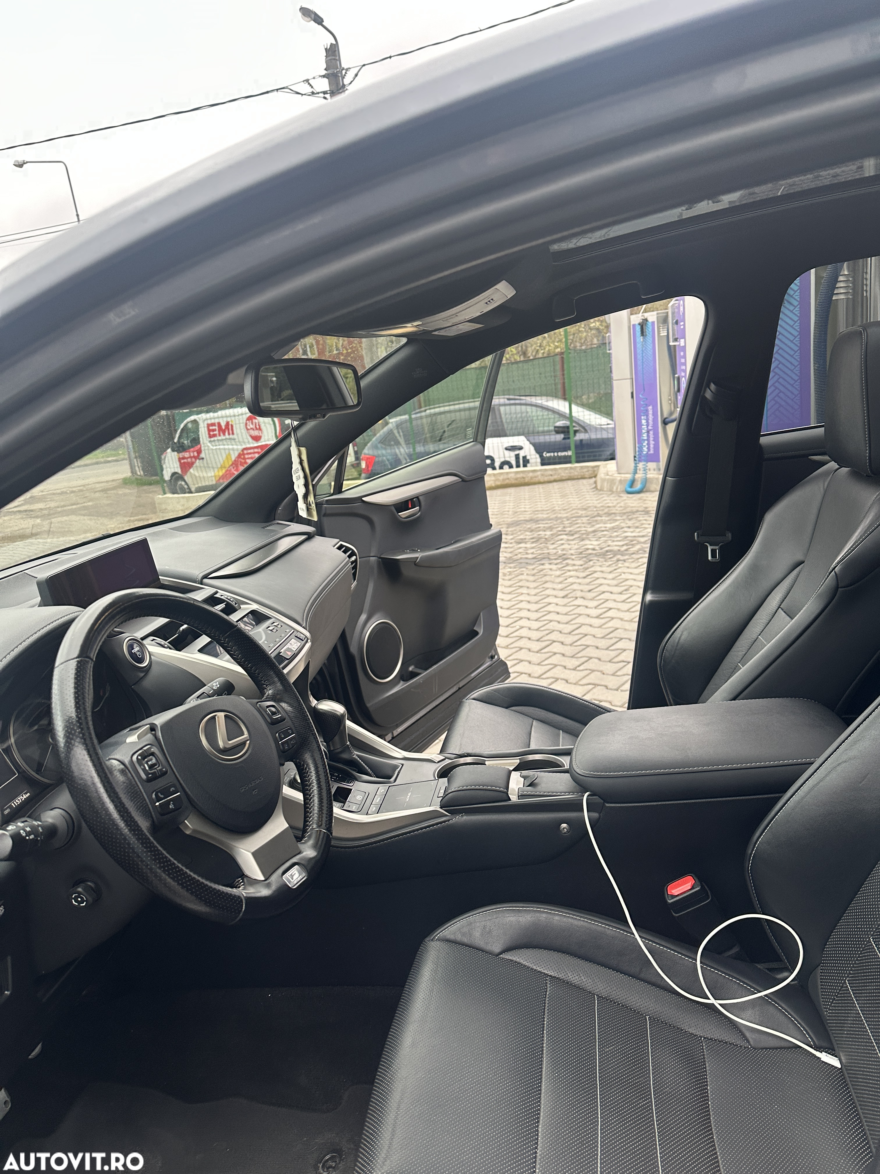 Lexus Seria NX 300h AWD F Sport - 8
