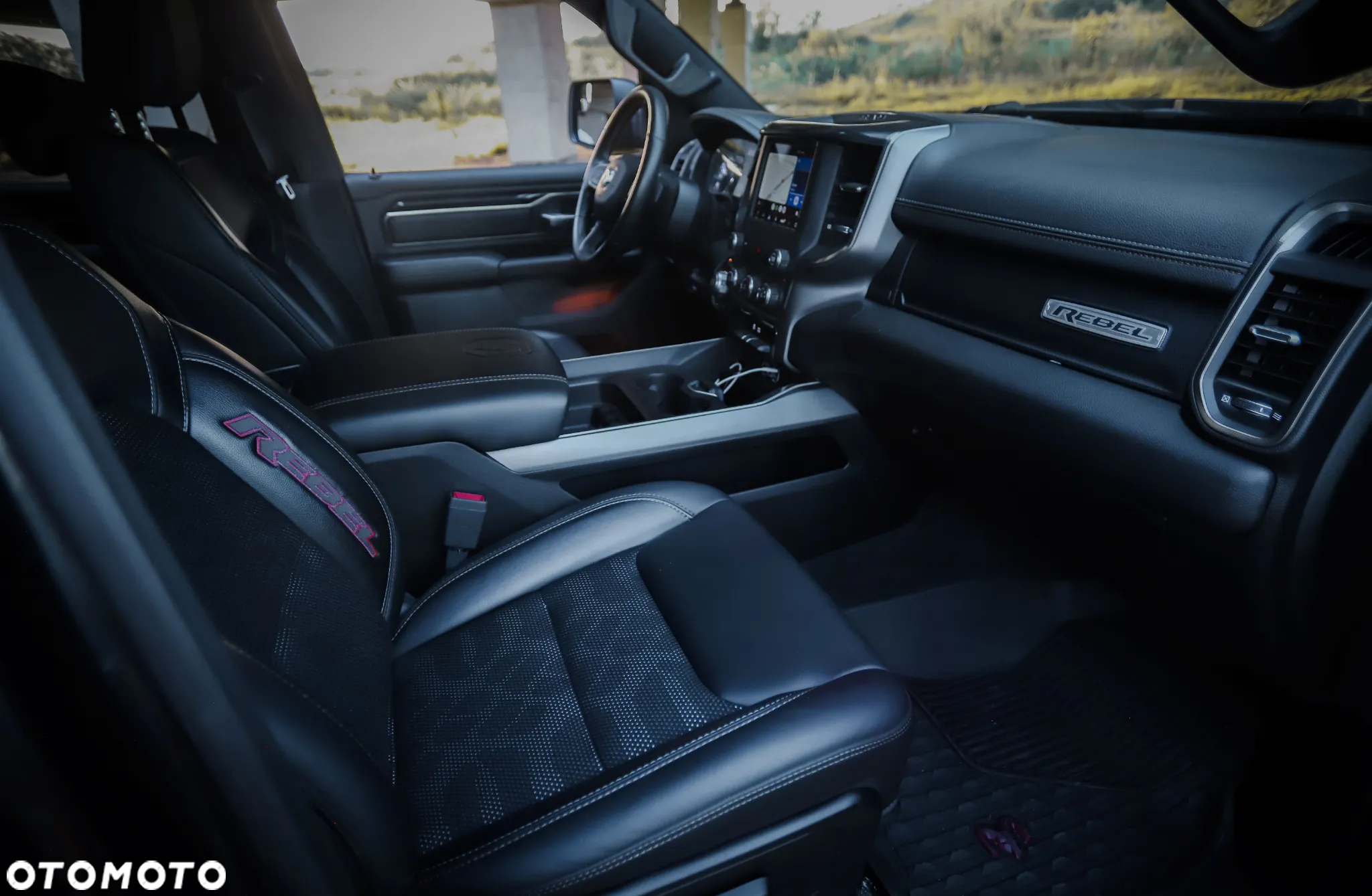RAM 1500 5.7 Crew Cab Rebel - 16