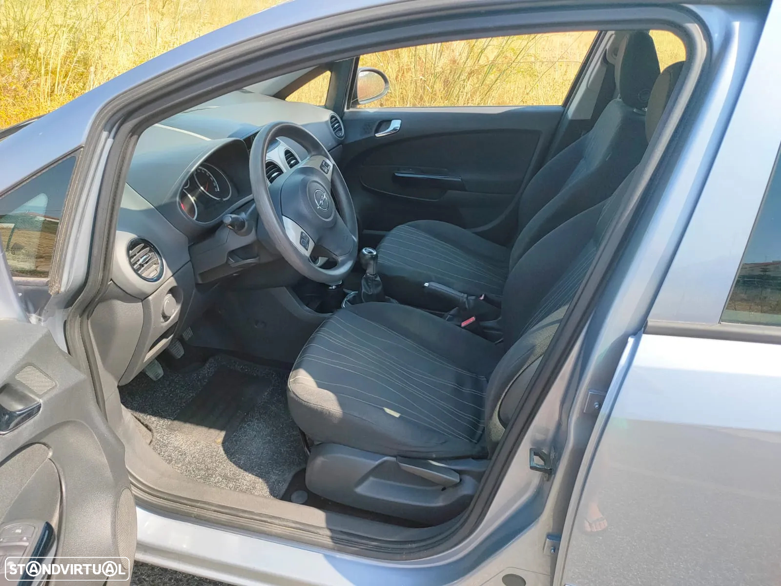 Opel Corsa 1.3 CDTi CMON - 9