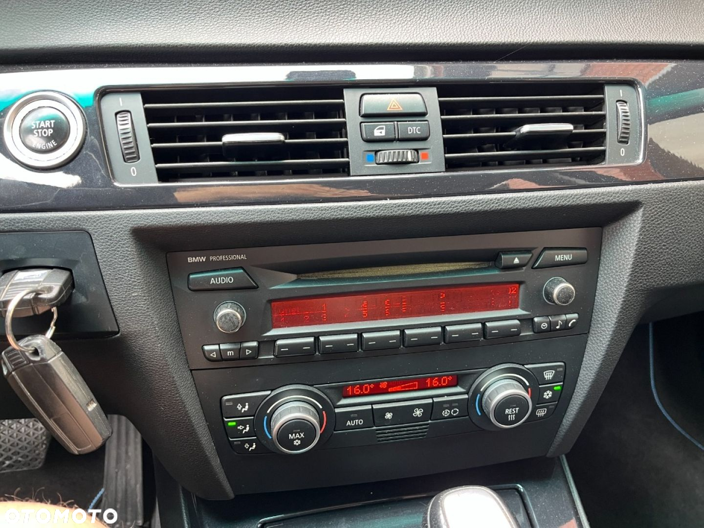 BMW Seria 3 330d DPF Touring Edition Sport - 10