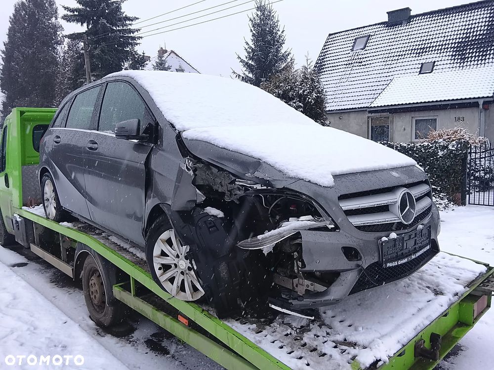 Mercedes-Benz Klasa B 180 7G-DCT Style - 1