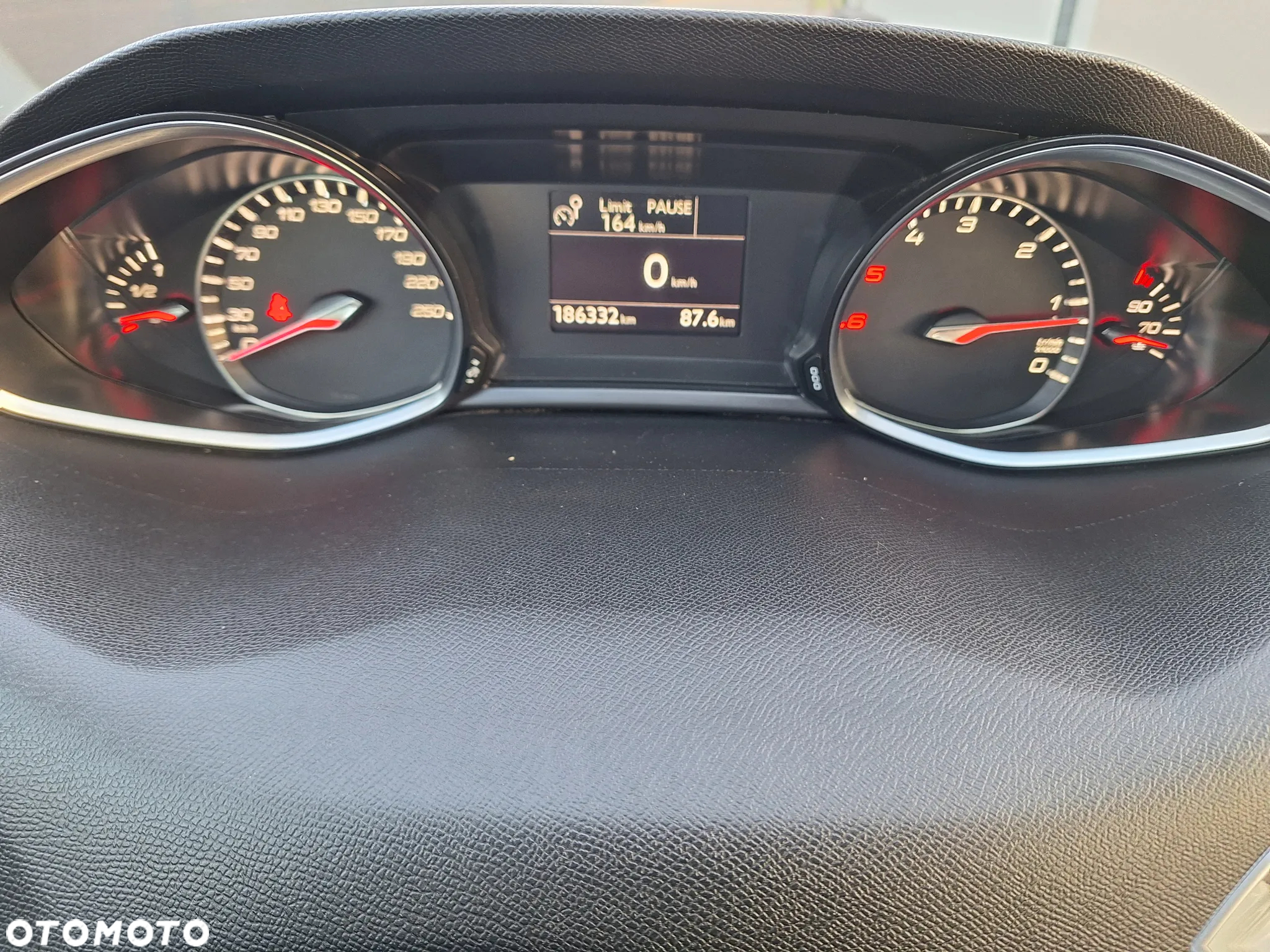 Peugeot 308 SW BlueHDi 150 Stop & Start Allure - 11