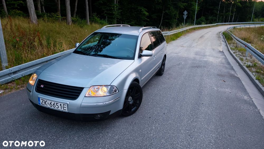 Volkswagen Passat 2.8 V6 4Motion Highline - 8