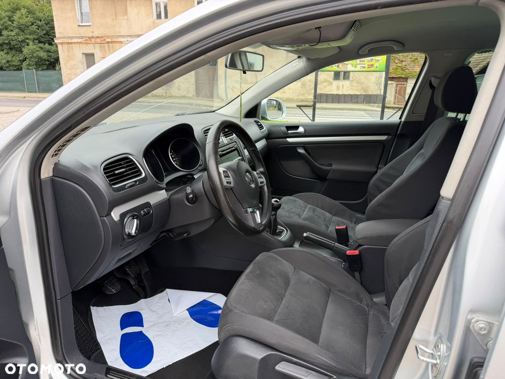 Volkswagen Golf 1.6 TDI Highline - 9
