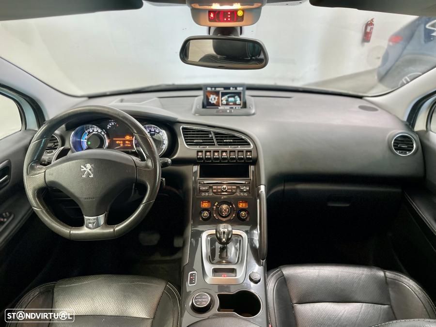 Peugeot 3008 2.0 HDi Hybrid4 - 28