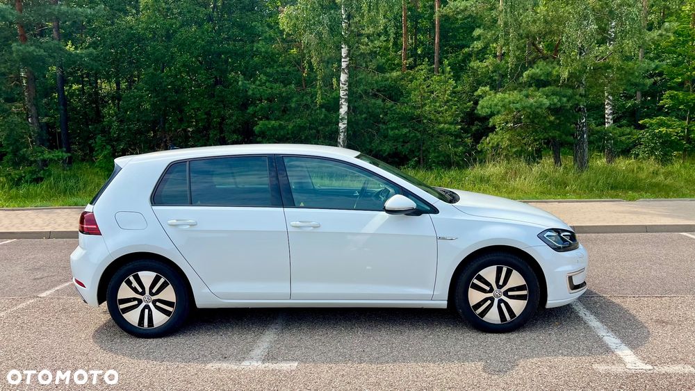 Volkswagen Golf - 3