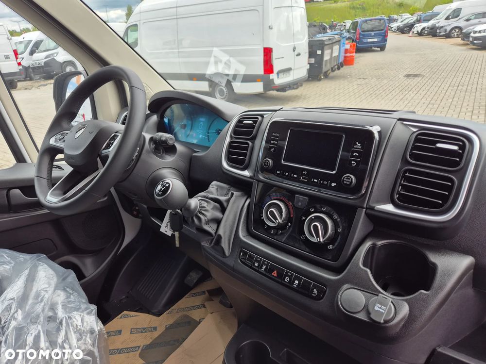 Peugeot Boxer Furgon Brygadowy 7 miejsc L3H2 2.2 140KM 2025 !! OD RĘKI !! - 12