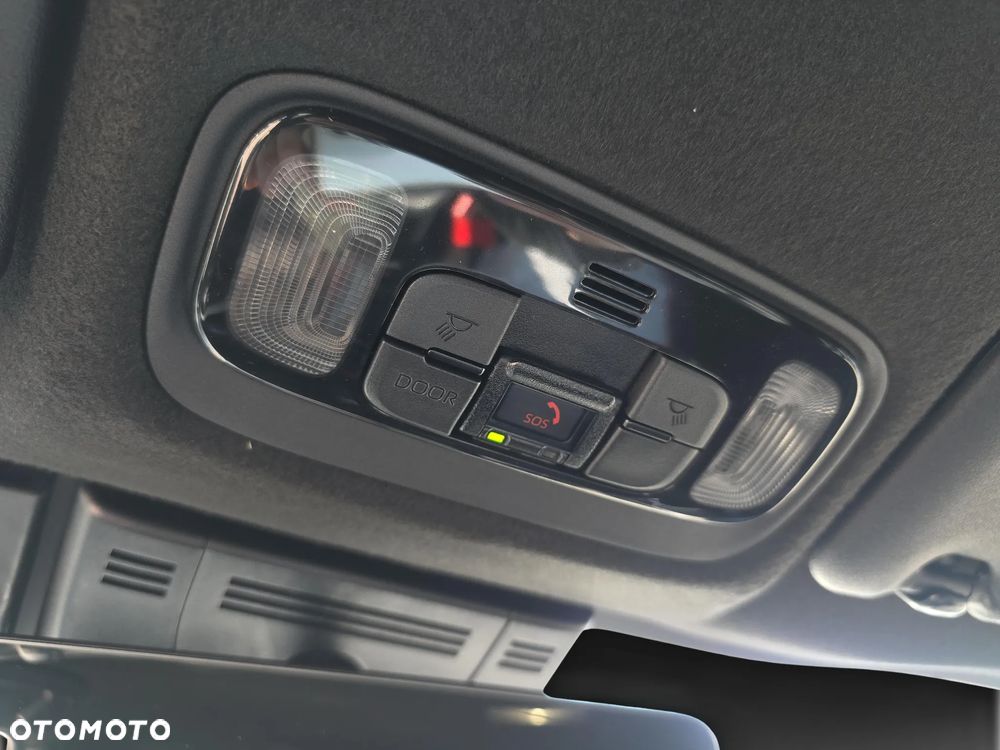 Toyota Yaris Cross Hybrid 1.5 Executive - 23